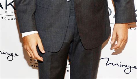 caught looking at bulge|31 Celebrity Bulges That Went Hard In 2015